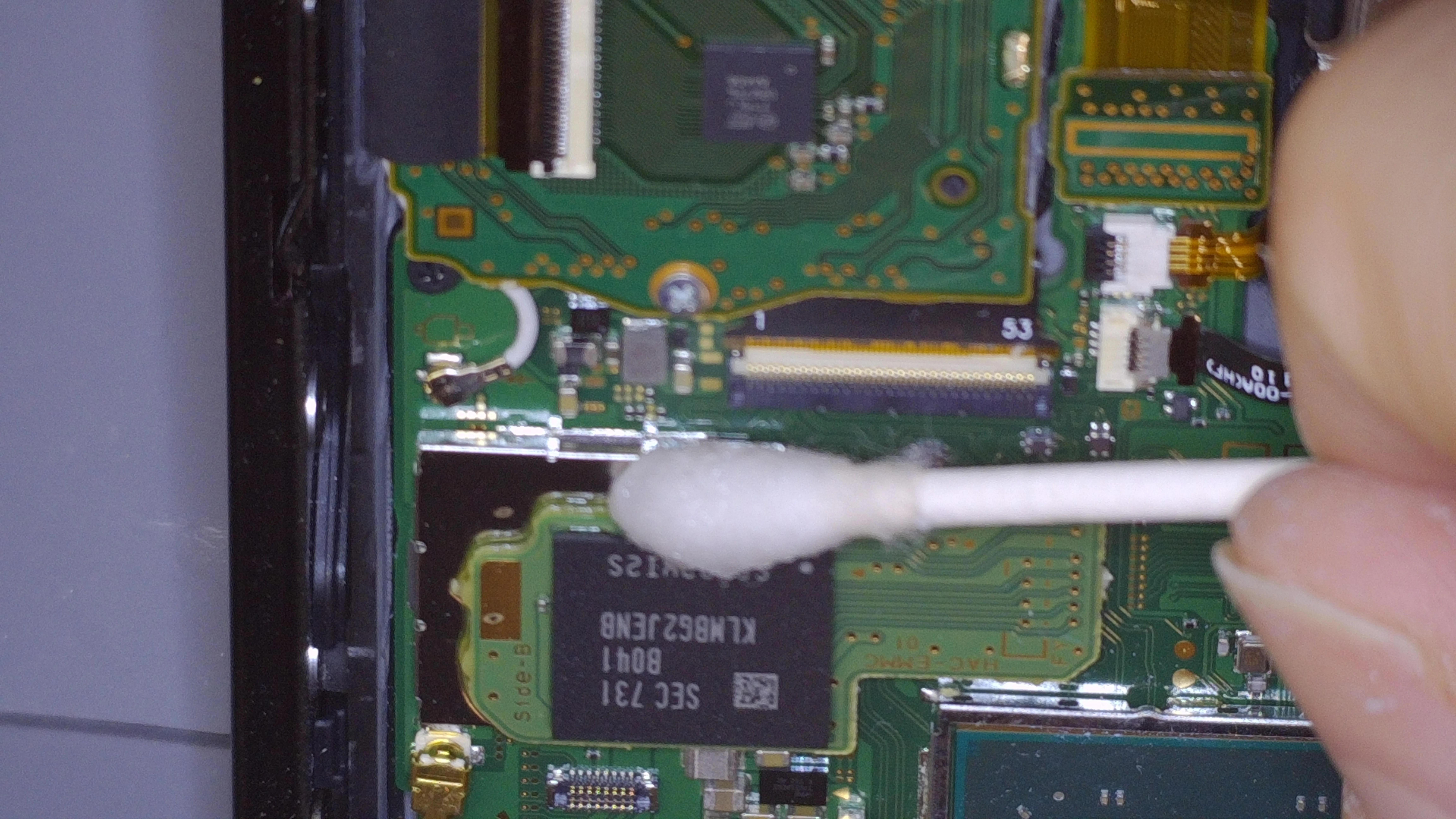 Rimozione EMMC Nintendo Switch